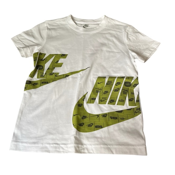 Nike White and Green T-Shirt with Green Shorts Set Cotton Boys Size 6 New - Picture 3 of 3